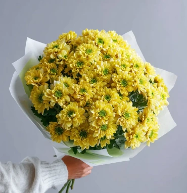 Монобукет из хризантем «Солнечное касание»