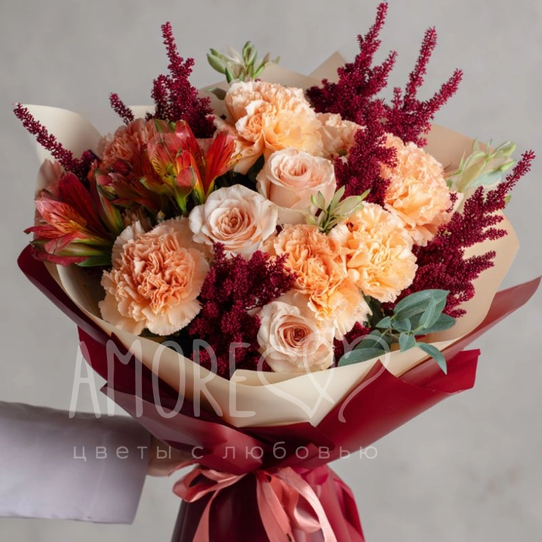 Букет с гвоздиками &laquo;Бархатный вечер&raquo;