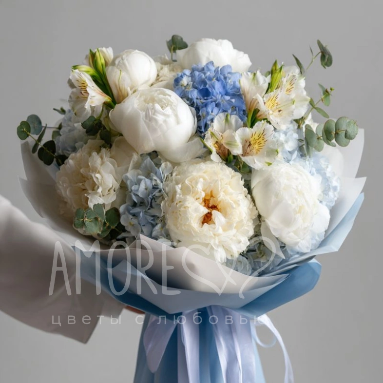 Букет с пионами &laquo;Дыхание облаков&raquo;