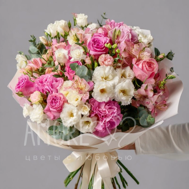 Букет с эустомами &laquo;Рассветная нежность&raquo;