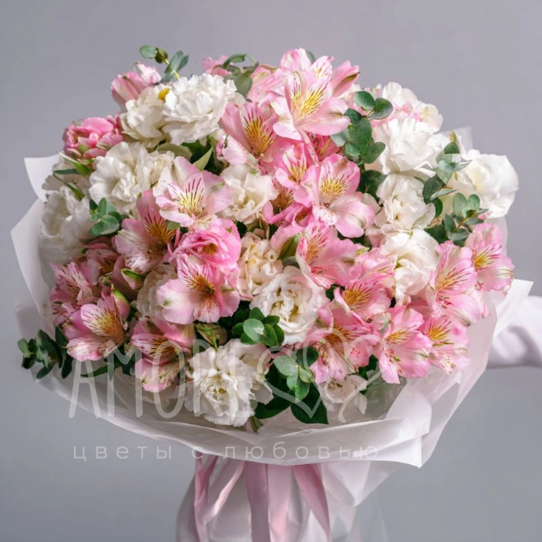 Букет с эустомами &laquo;Чистое вдохновение&raquo;