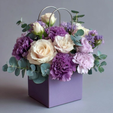 Цветы в сумочке «Модный аромат»