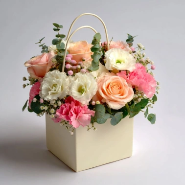 Цветы в сумочке «Миниатюрное вдохновение»