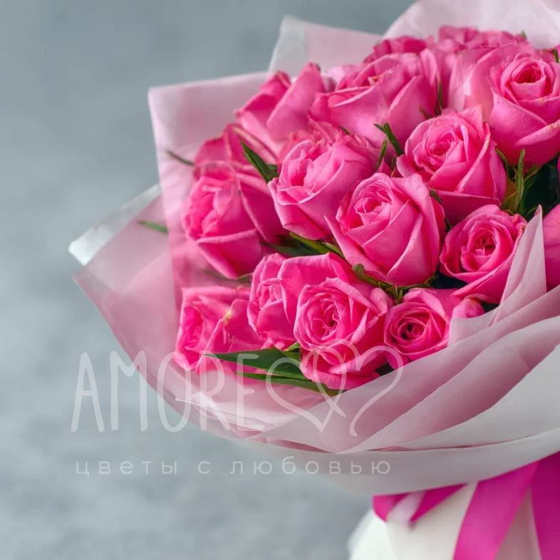 15 розовых кенийских роз