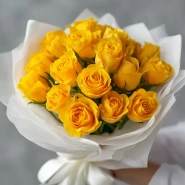 15 желтых кенийских роз 40 см 1